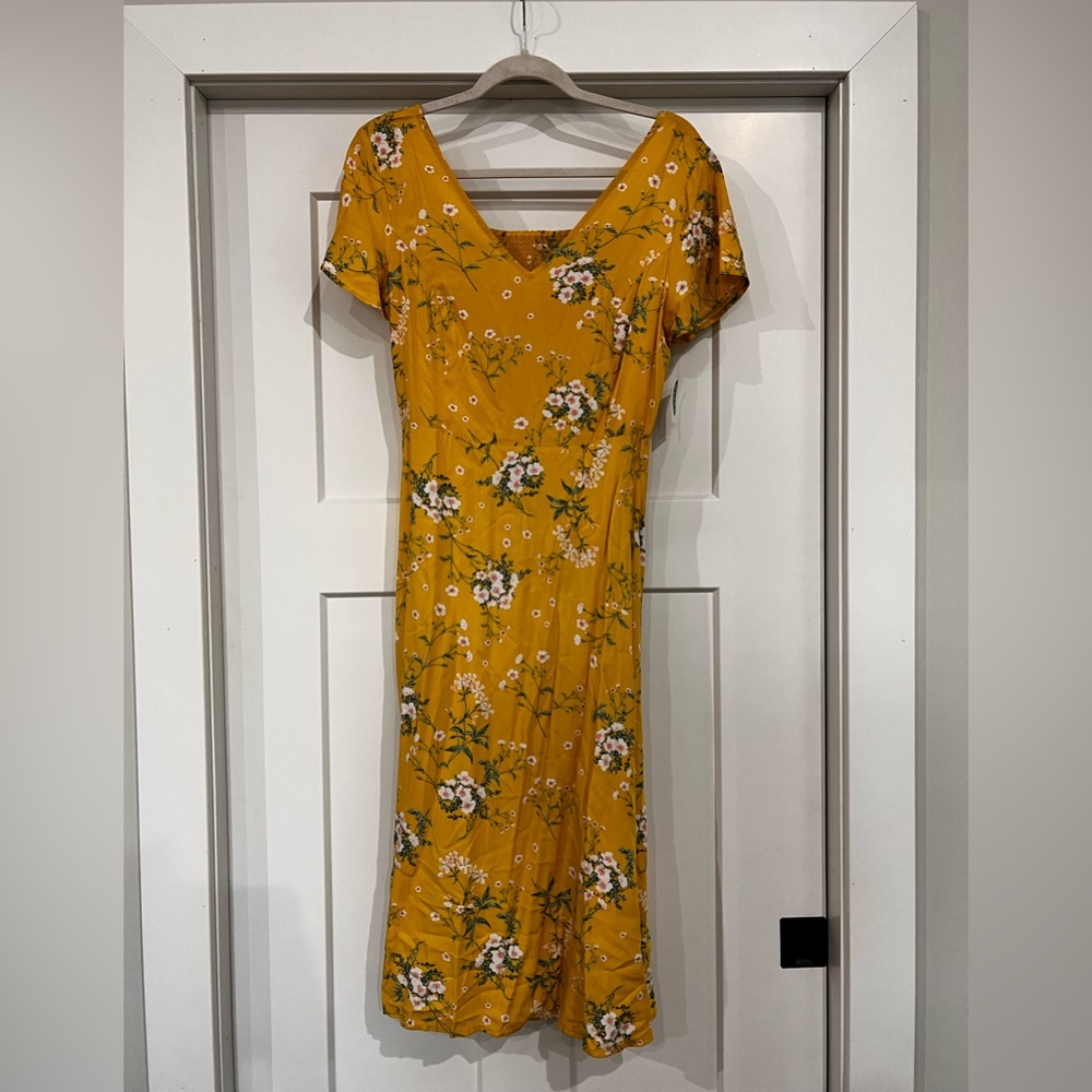 NWTOld navy floral midi dress